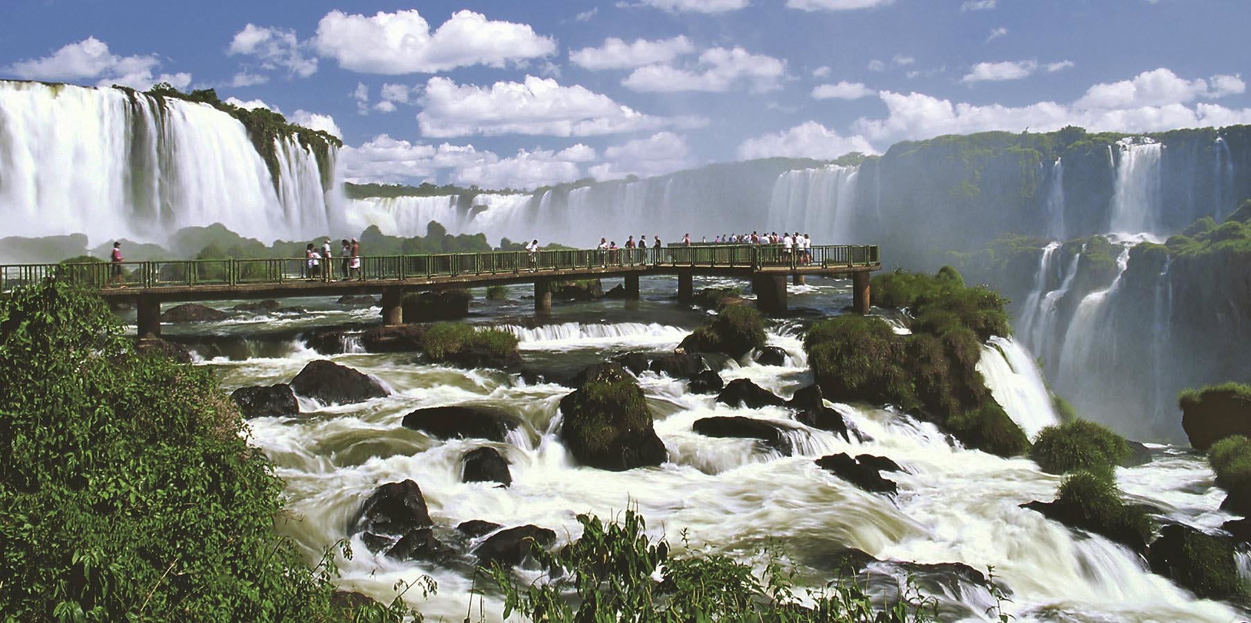 The Brazilian side offers majestic scenic views of the beauty and entirety of the falls