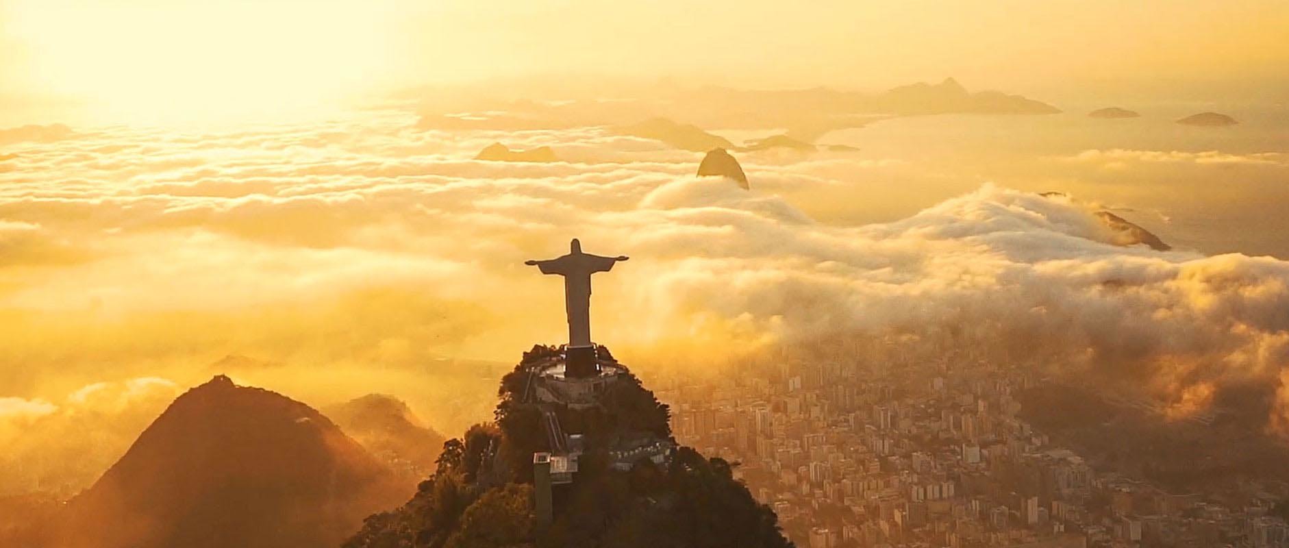 Behold Rio&rsquo;s wonders from the sky in a helicopter ride