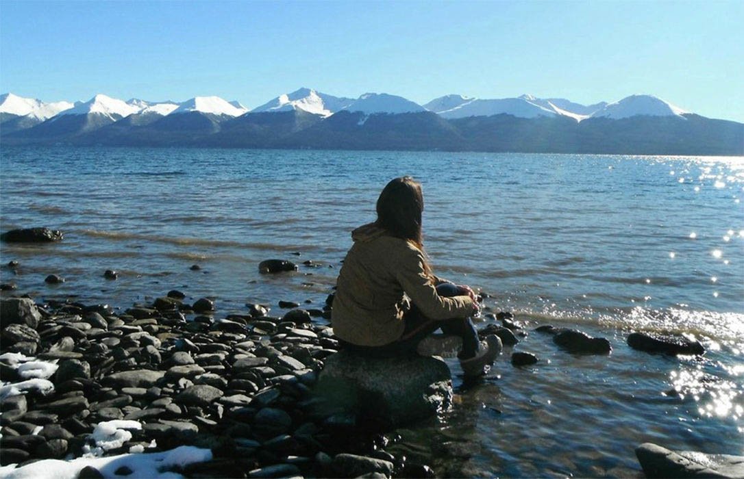 The gurgling of the water against the rocks allows for a little relaxation